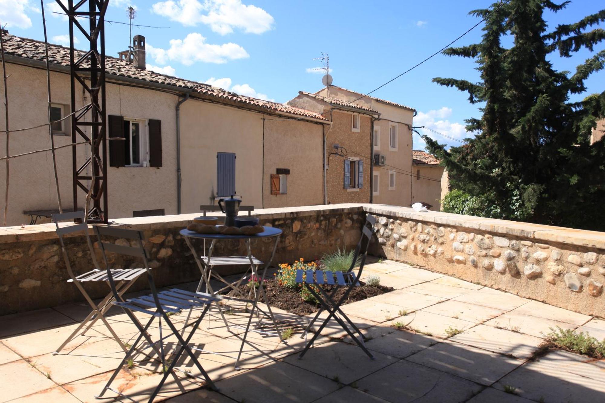 Appartement Avec Grande Terrasse Privative En Parc Regional Du Verdon Puimoisson Exterior photo