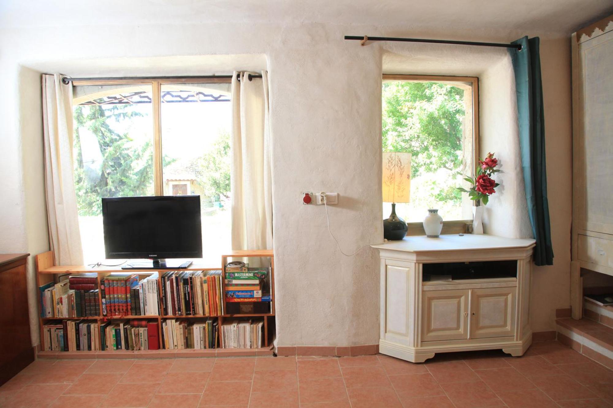 Appartement Avec Grande Terrasse Privative En Parc Regional Du Verdon Puimoisson Exterior photo